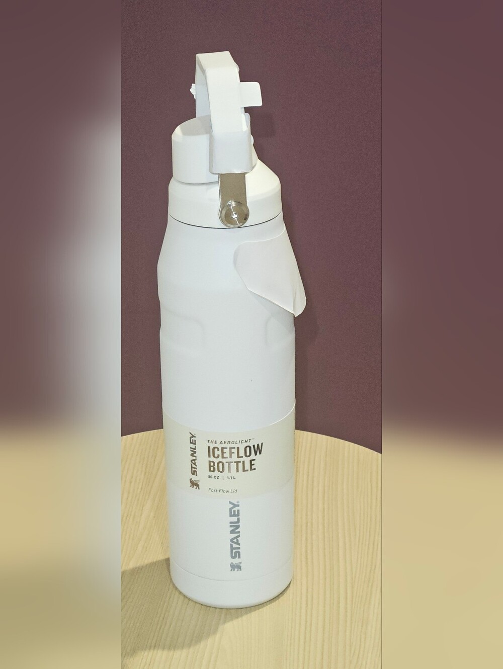 Stanley Aerolight IceFlow Water Bottle 36 oz/1.1L Stainless White Fast Flow NWT